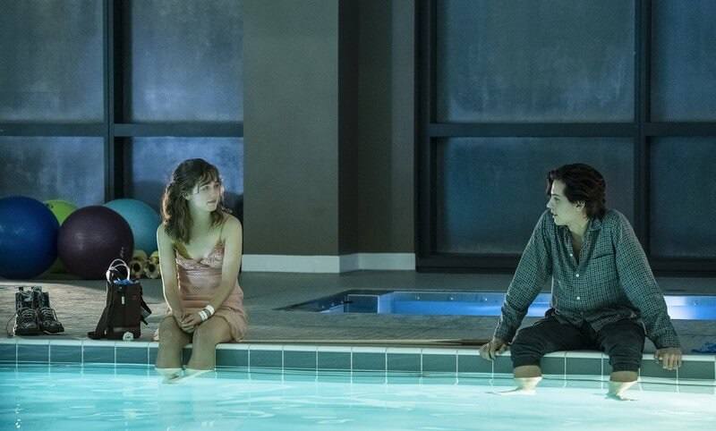 Review phim Five Feet Apart - Tình yêu trong nghịch cảnh